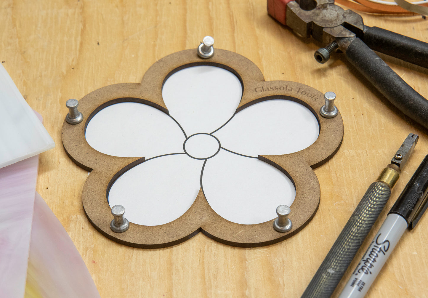 Glassola Tools Easter Layout Frames Blossom with Sample Pattern