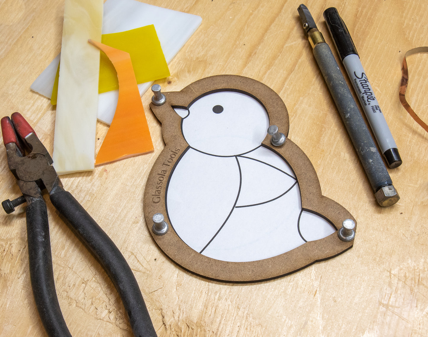 Glassola Tools Easter Layout Frames Chick with Sample Pattern
