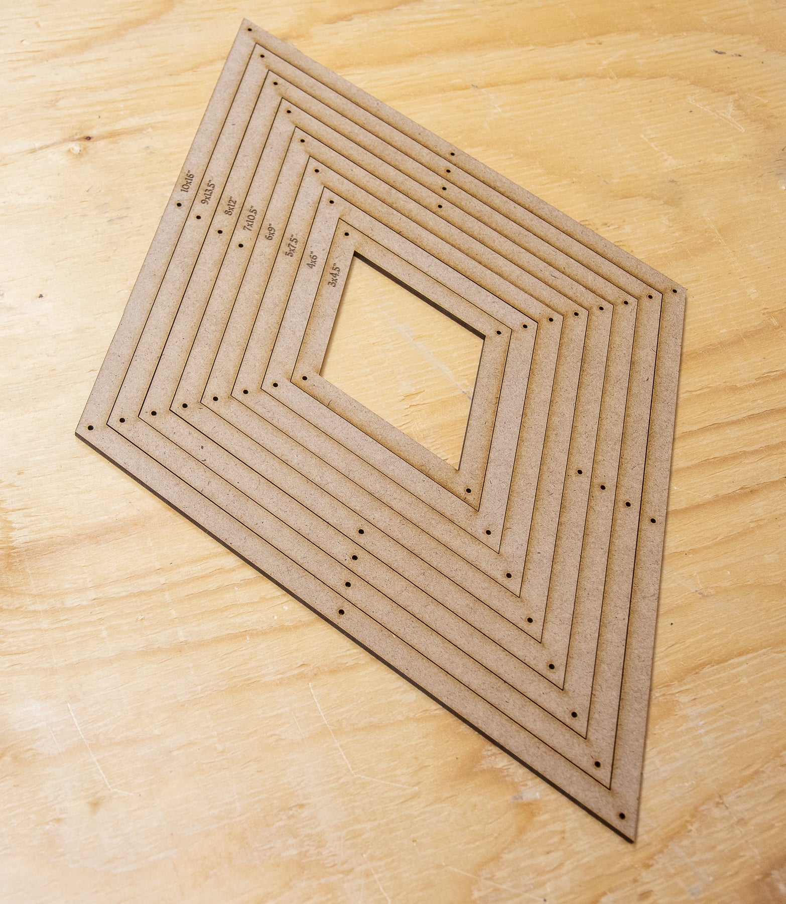 Glassola Tools Diamond Layout Frame Set