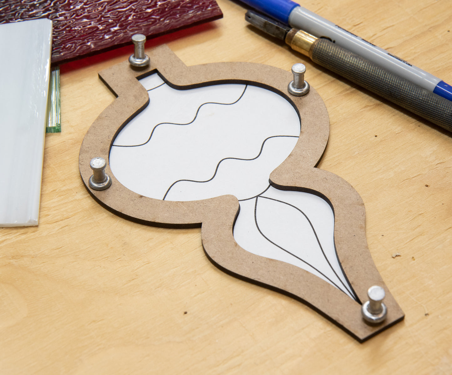 Glassola Tools Double Curve Pointed Ornament Layout Frame, with Sample Pattern