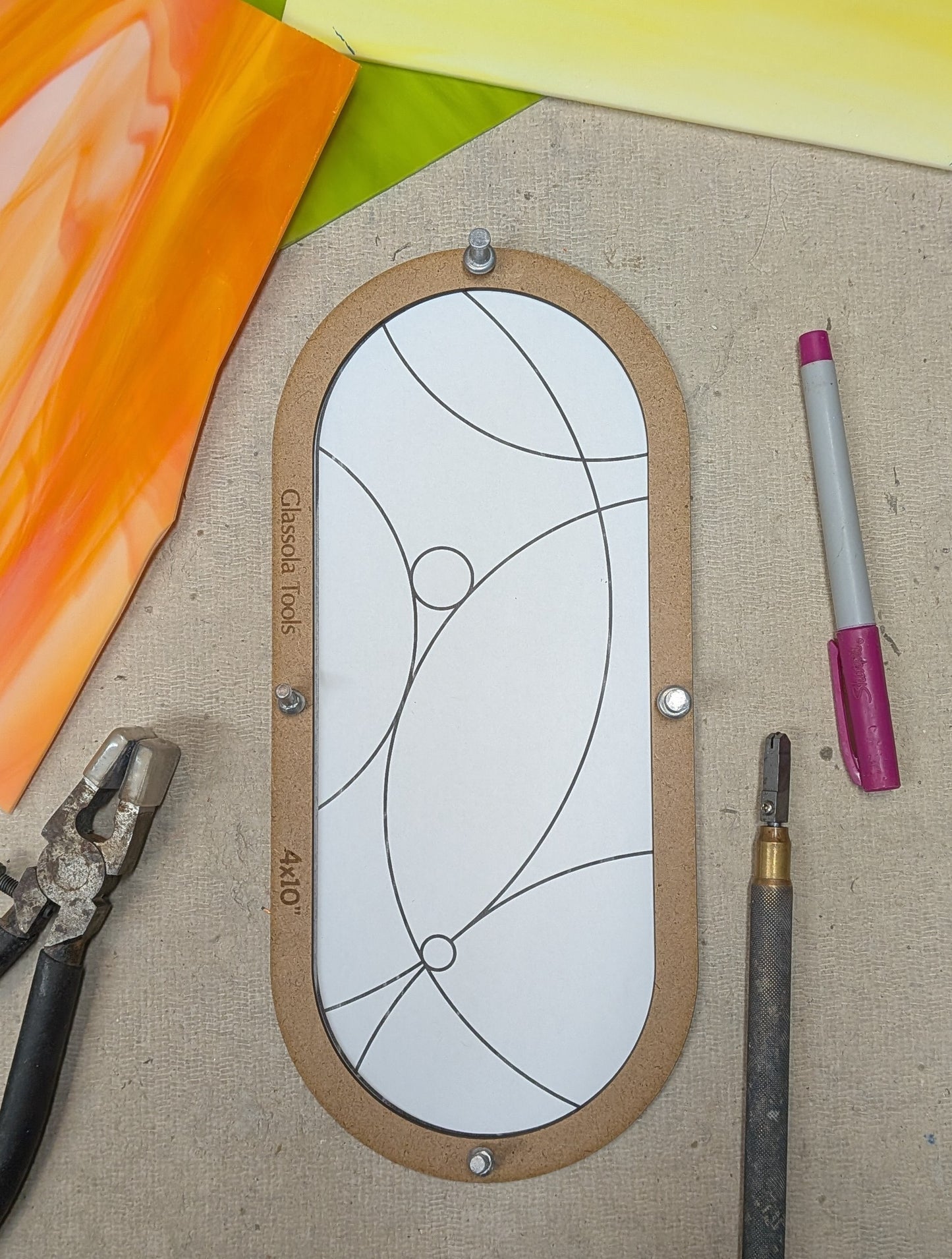 Oblong-shaped Layout Frames